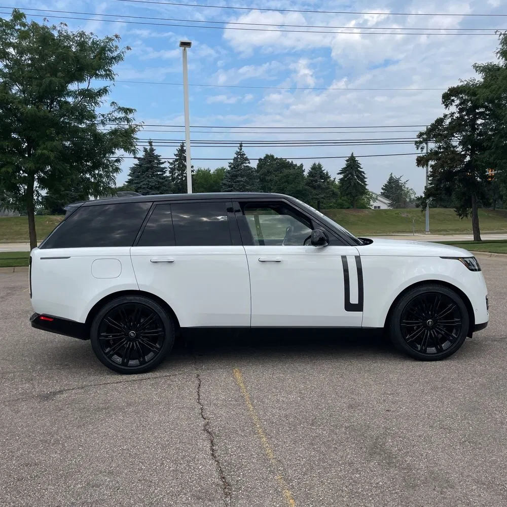2025 Land Rover Range Rover P400 SE
