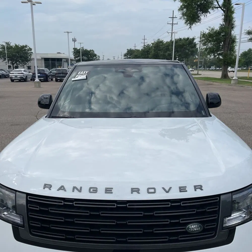 2025 Land Rover Range Rover P400 SE