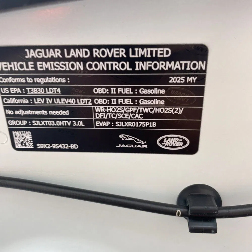 2025 Land Rover Range Rover P400 SE