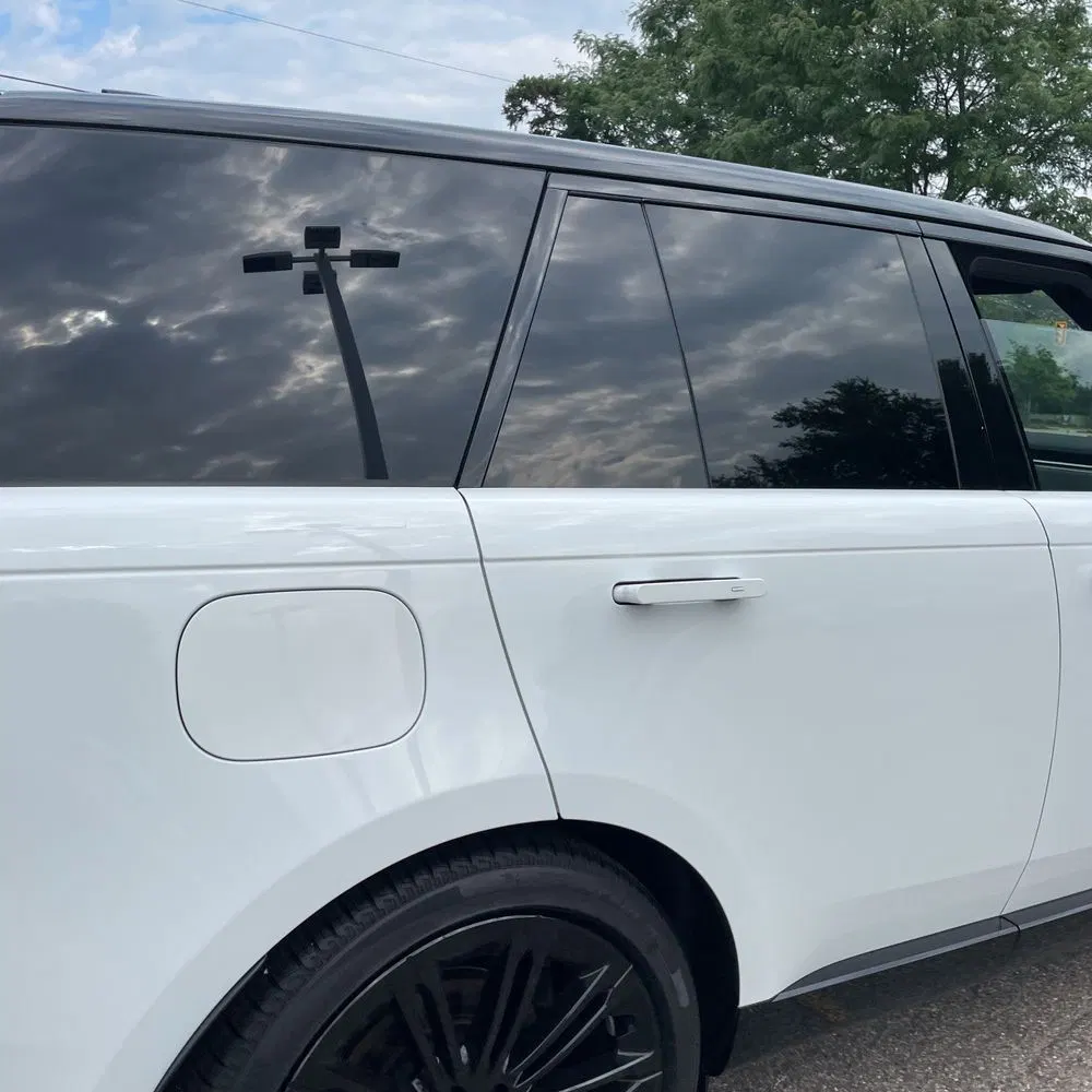 2025 Land Rover Range Rover P400 SE