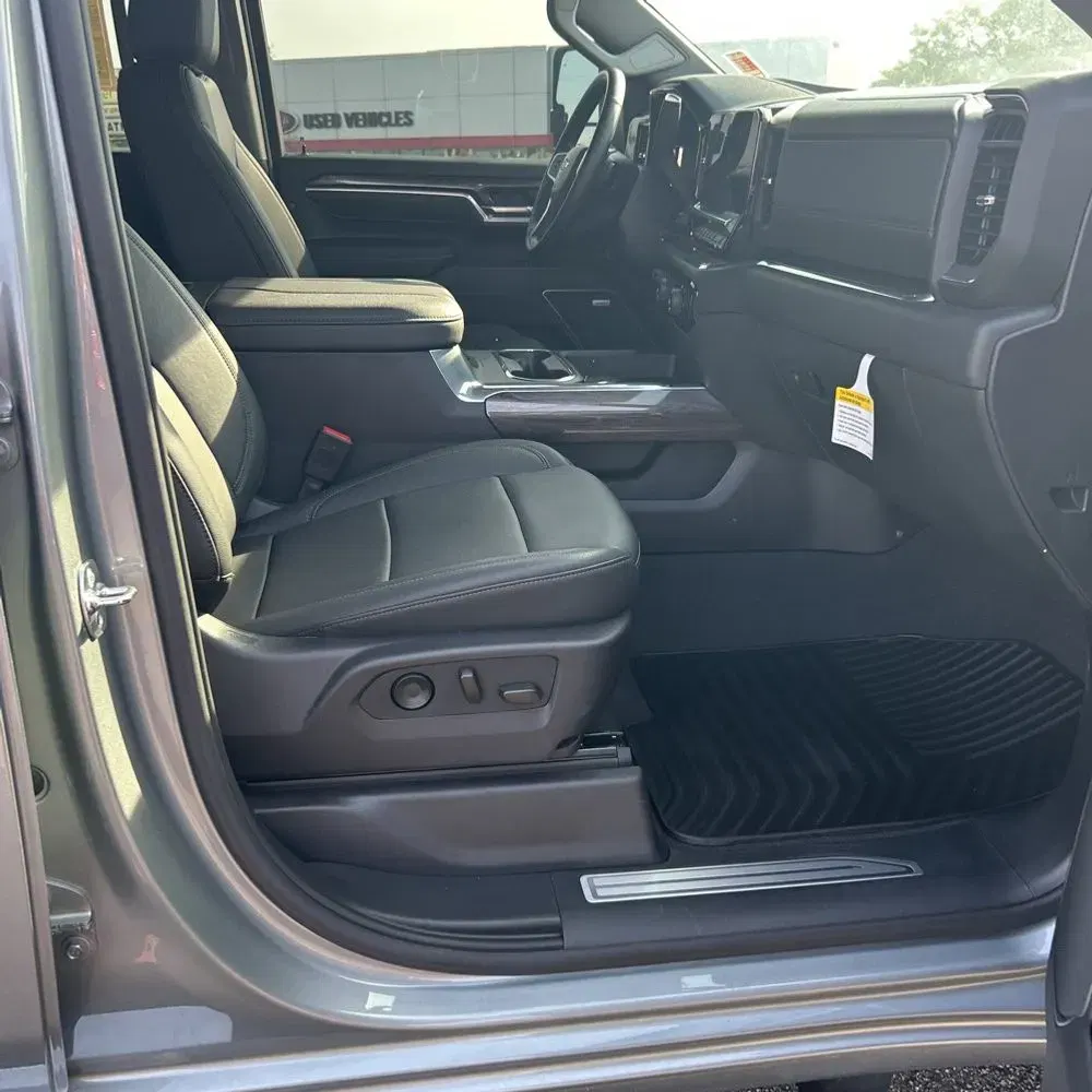2025 Chevrolet Silverado 3500HD LTZ