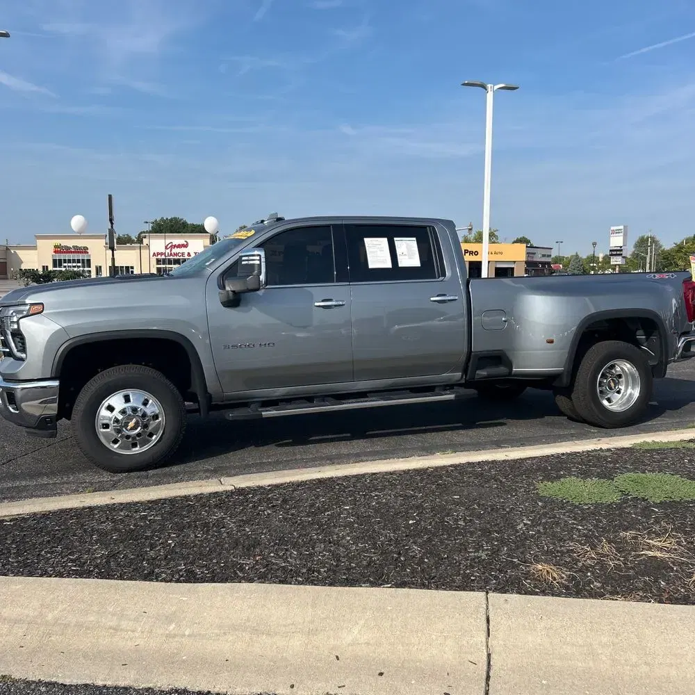 2025 Chevrolet Silverado 3500HD LTZ