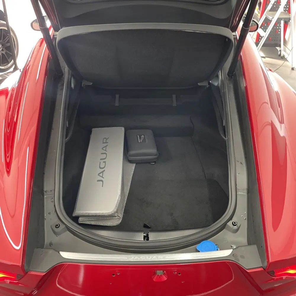 2024 Jaguar F-TYPE P450 75