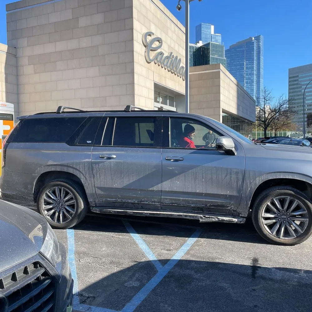 2021 Cadillac Escalade ESV Sport Platinum
