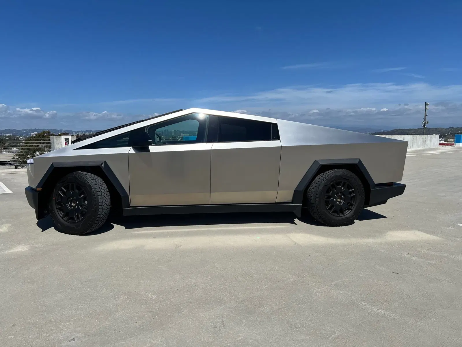 2024 Tesla Cybertruck AWD Foundation Series