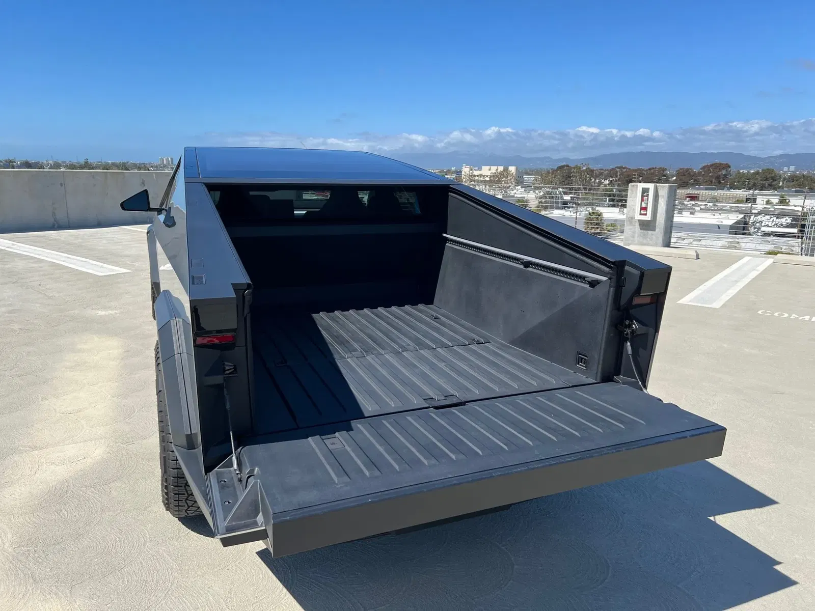 2024 Tesla Cybertruck AWD Foundation Series