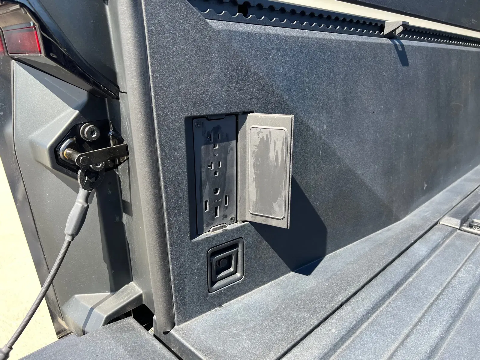 2024 Tesla Cybertruck AWD Foundation Series