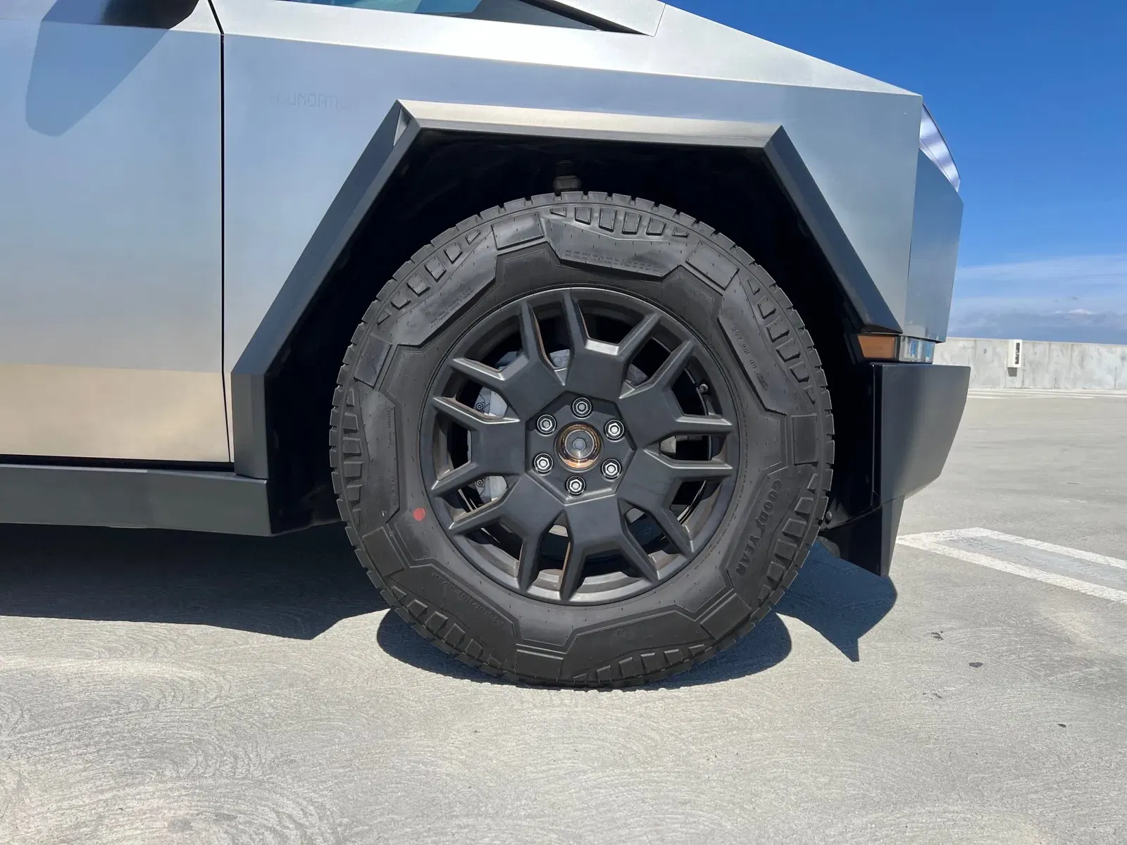 2024 Tesla Cybertruck AWD Foundation Series