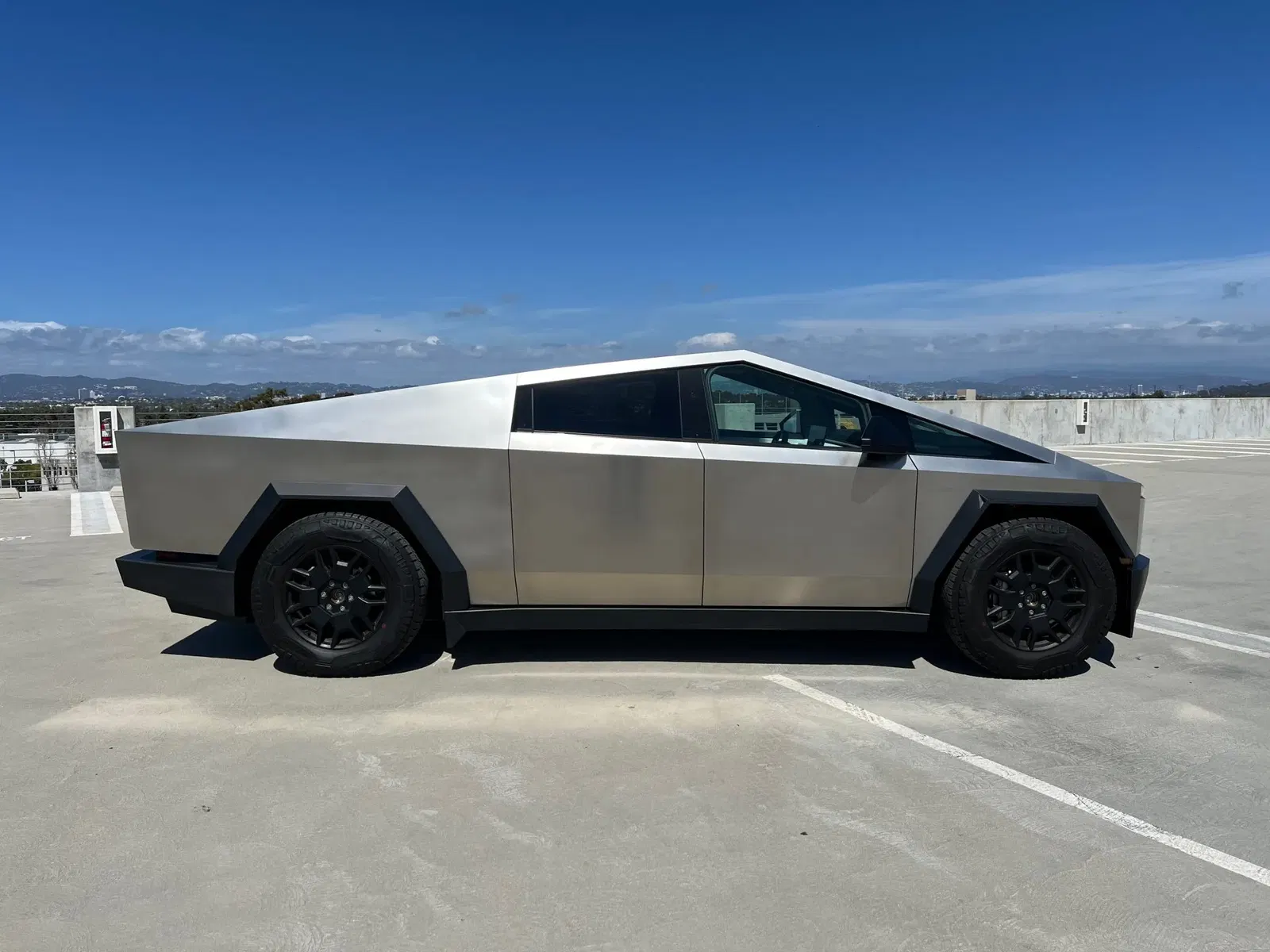 2024 Tesla Cybertruck AWD Foundation Series