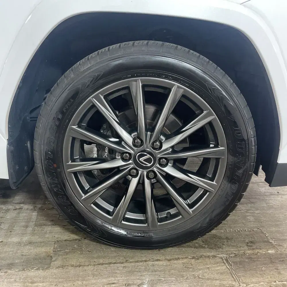 2024 Lexus LX 600 F SPORT Handling