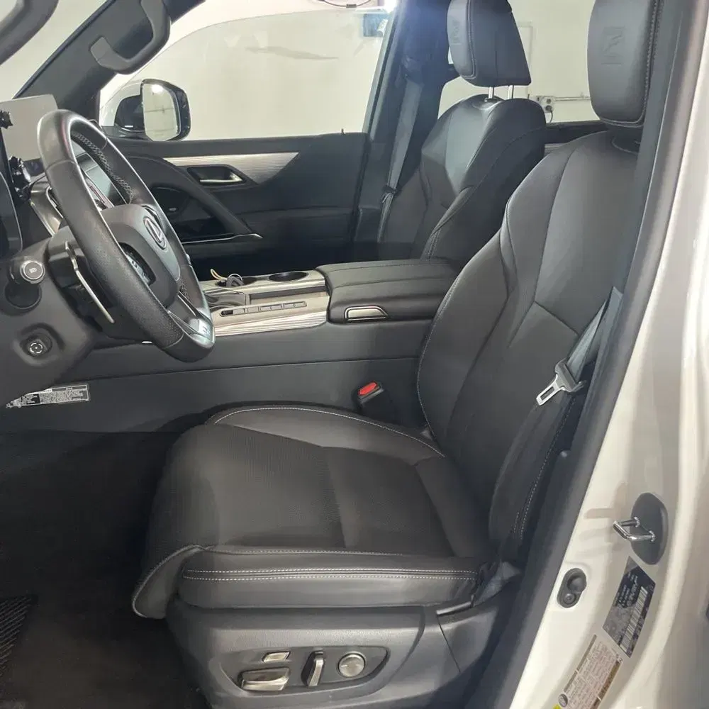 2024 Lexus LX 600 F SPORT Handling