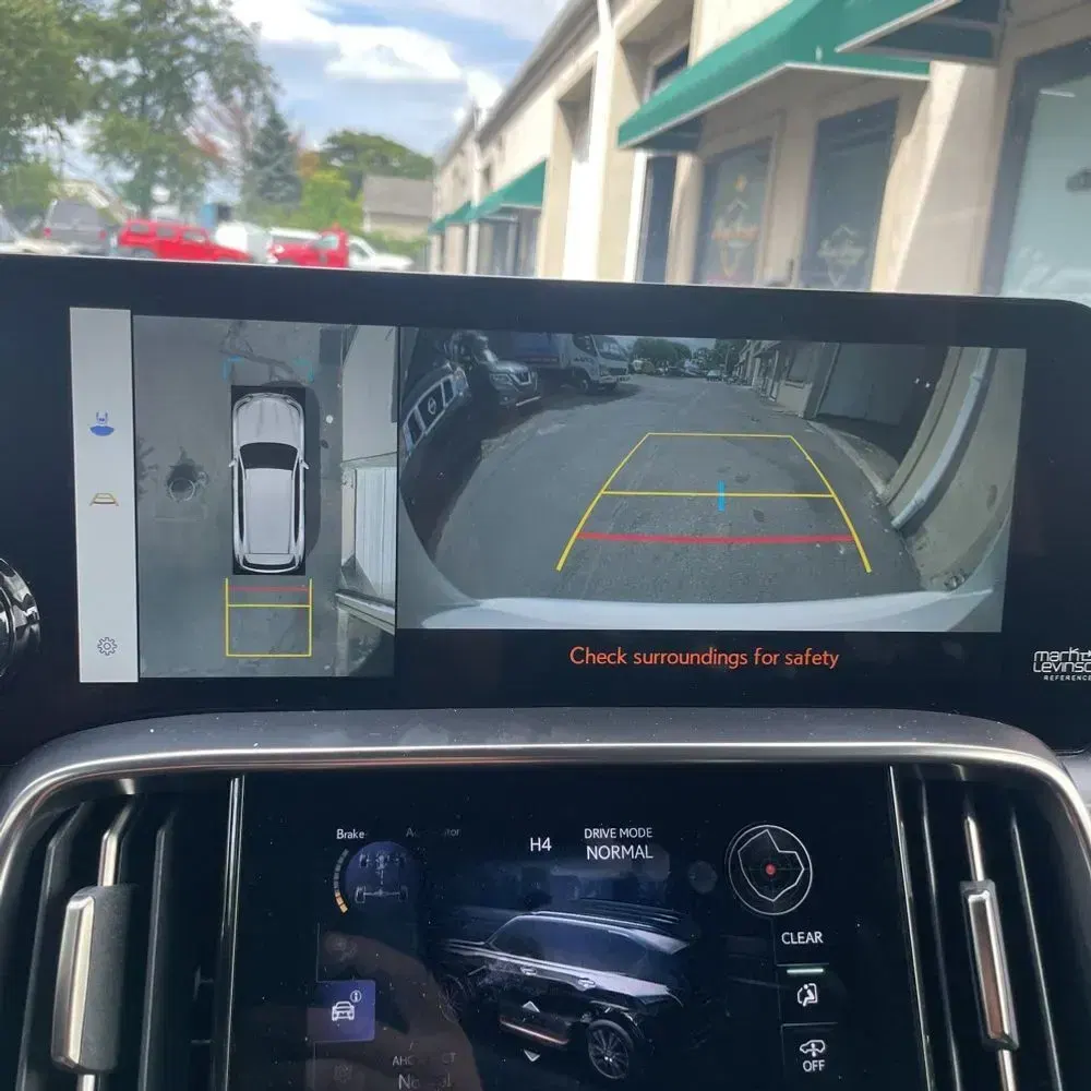 2024 Lexus LX 600 F SPORT Handling