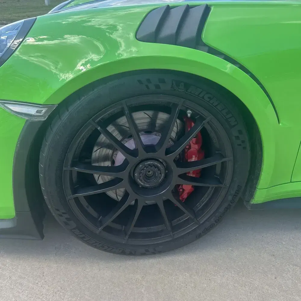 2019 Porsche 911 Carrera