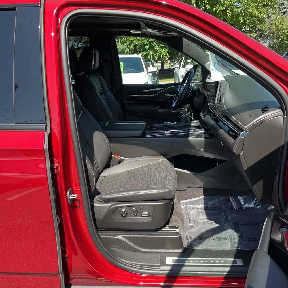 2023 Cadillac Escalade-V Base