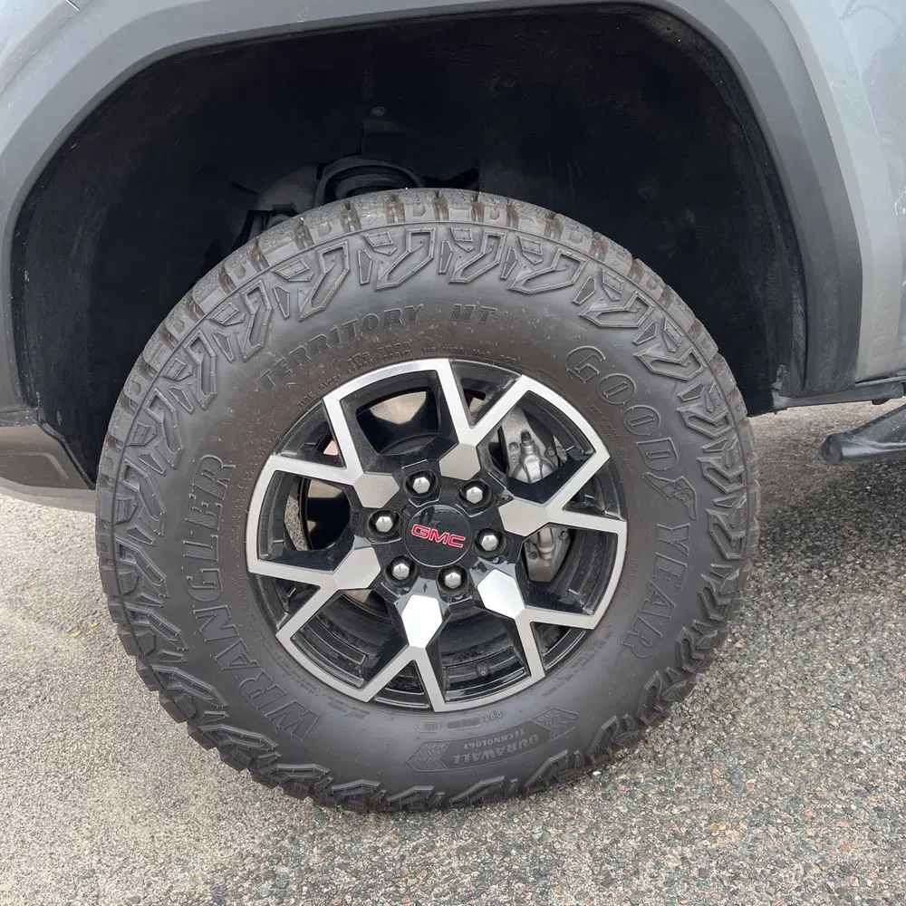 2024 GMC Canyon AT4X