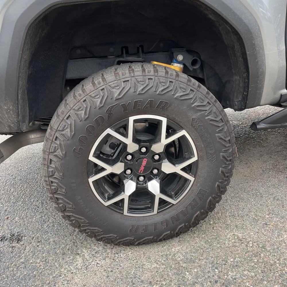 2024 GMC Canyon AT4X