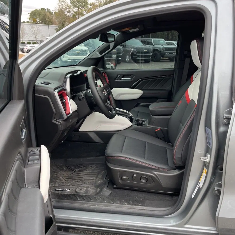 2024 GMC Canyon AT4X