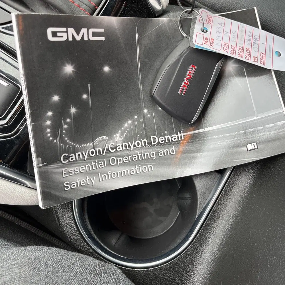 2024 GMC Canyon AT4X