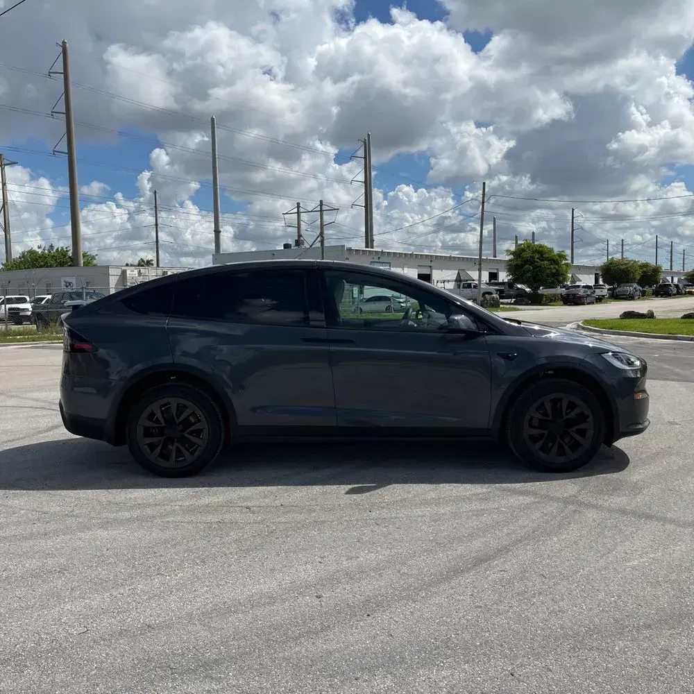 2023 Tesla Model X Long Range