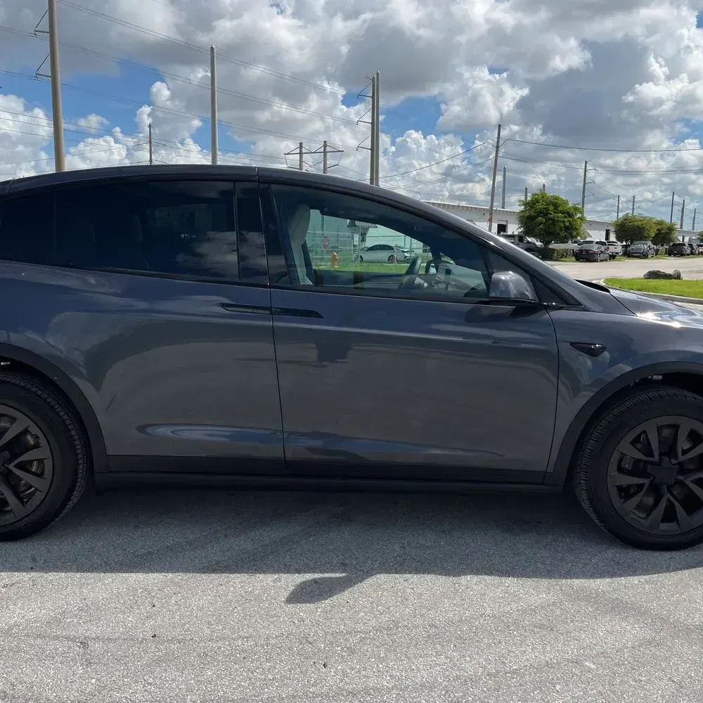 2023 Tesla Model X Long Range