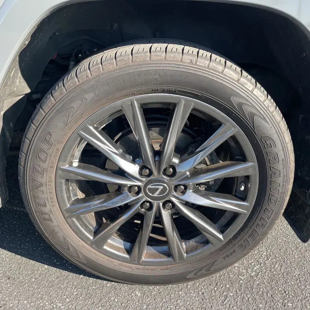 2023 Lexus LX 600 F SPORT Handling