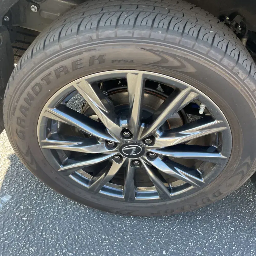2023 Lexus LX 600 F SPORT Handling
