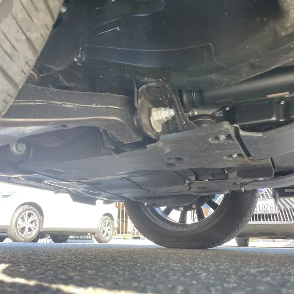 2023 Lexus LX 600 F SPORT Handling