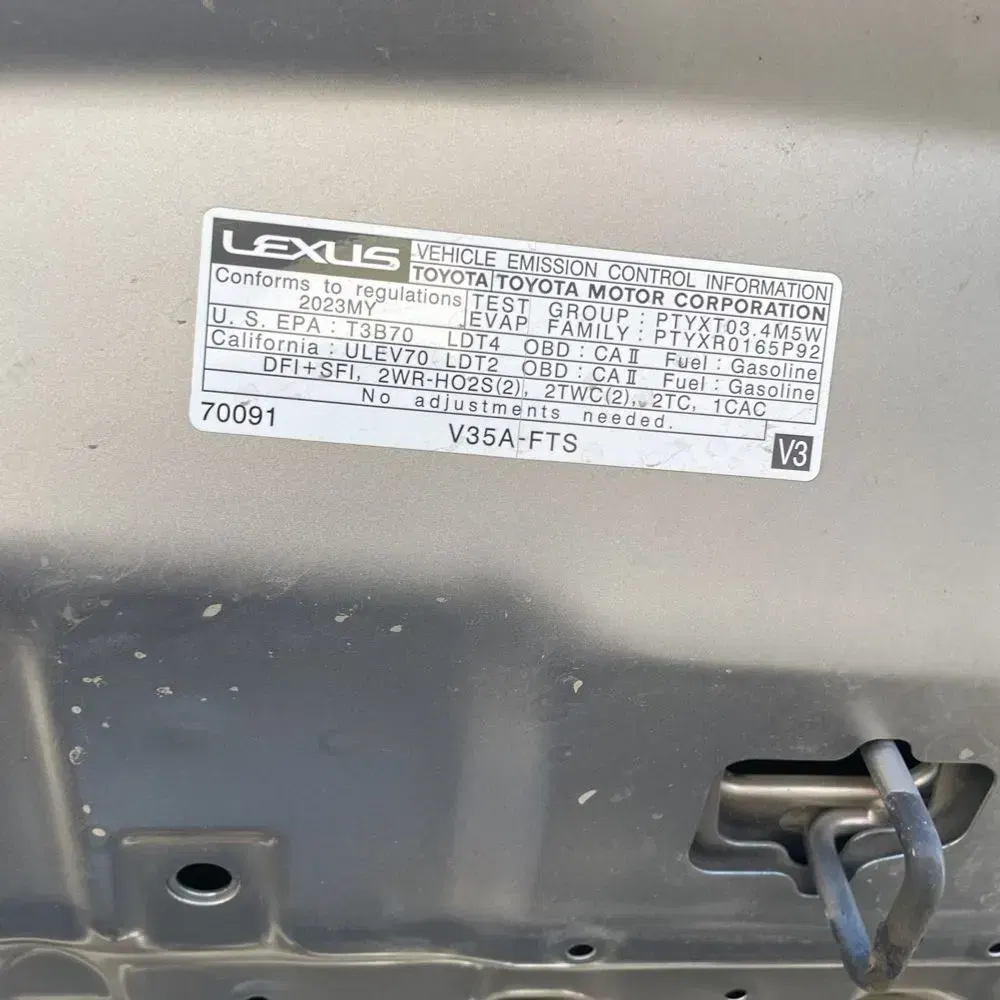 2023 Lexus LX 600 F SPORT Handling