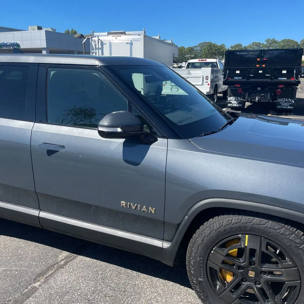 2022 Rivian R1T Adventure