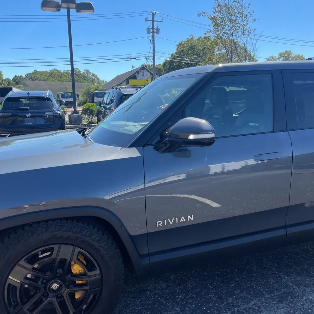 2022 Rivian R1T Adventure