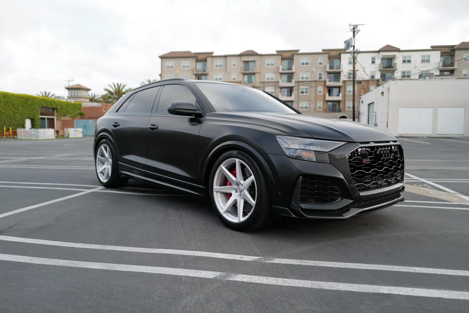 2021 Audi RS Q8 - 591-hp Twin-Turbo V8, Quattro AWD, $31,550 in Options, Some Modifications