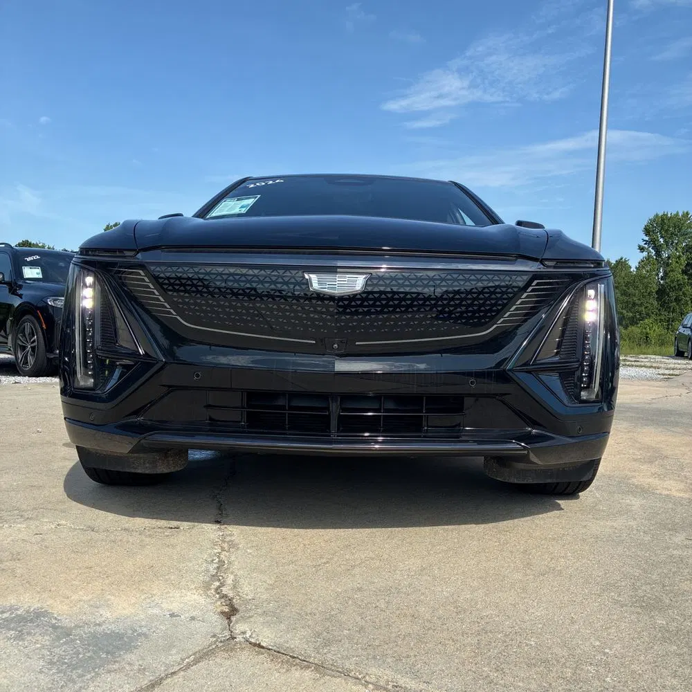 2024 Cadillac LYRIQ Sport 3