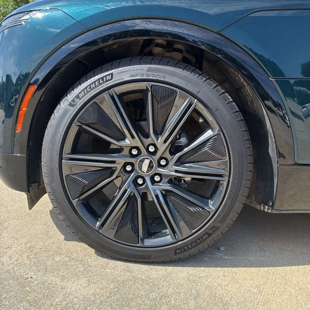 2024 Cadillac LYRIQ Sport 3