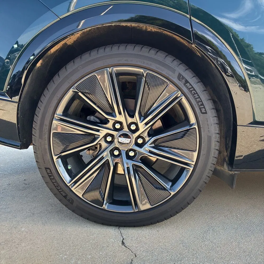 2024 Cadillac LYRIQ Sport 3