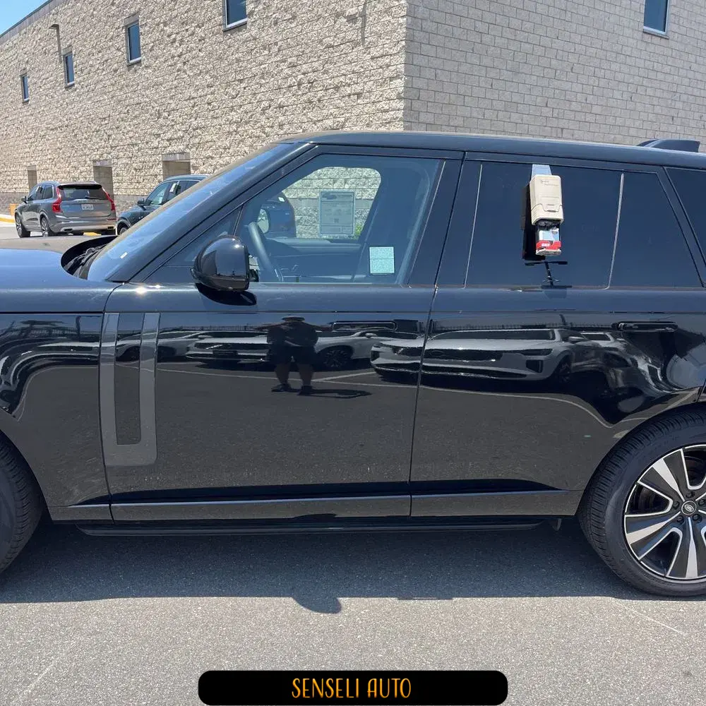 2023 Land Rover Range Rover P530 SE