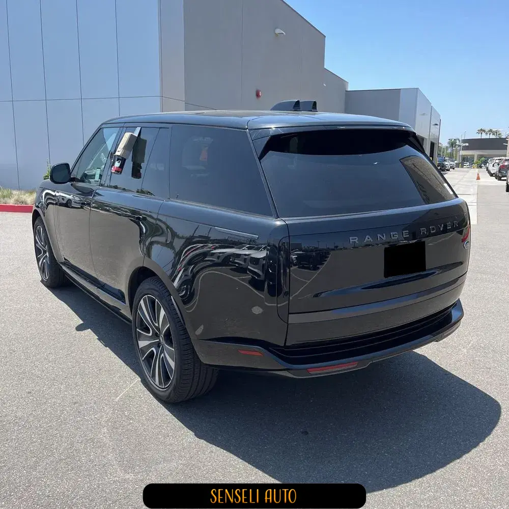 2023 Land Rover Range Rover P530 SE