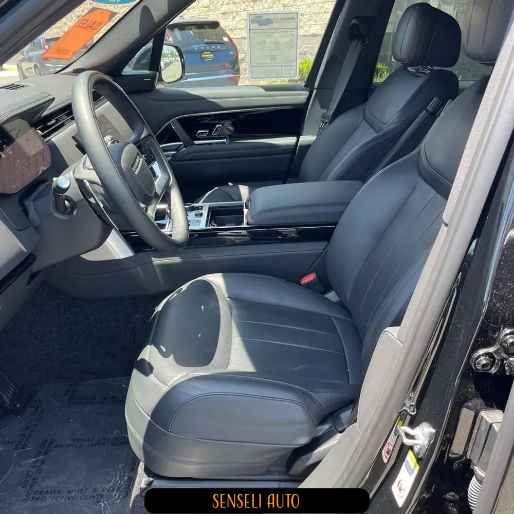 2023 Land Rover Range Rover P530 SE