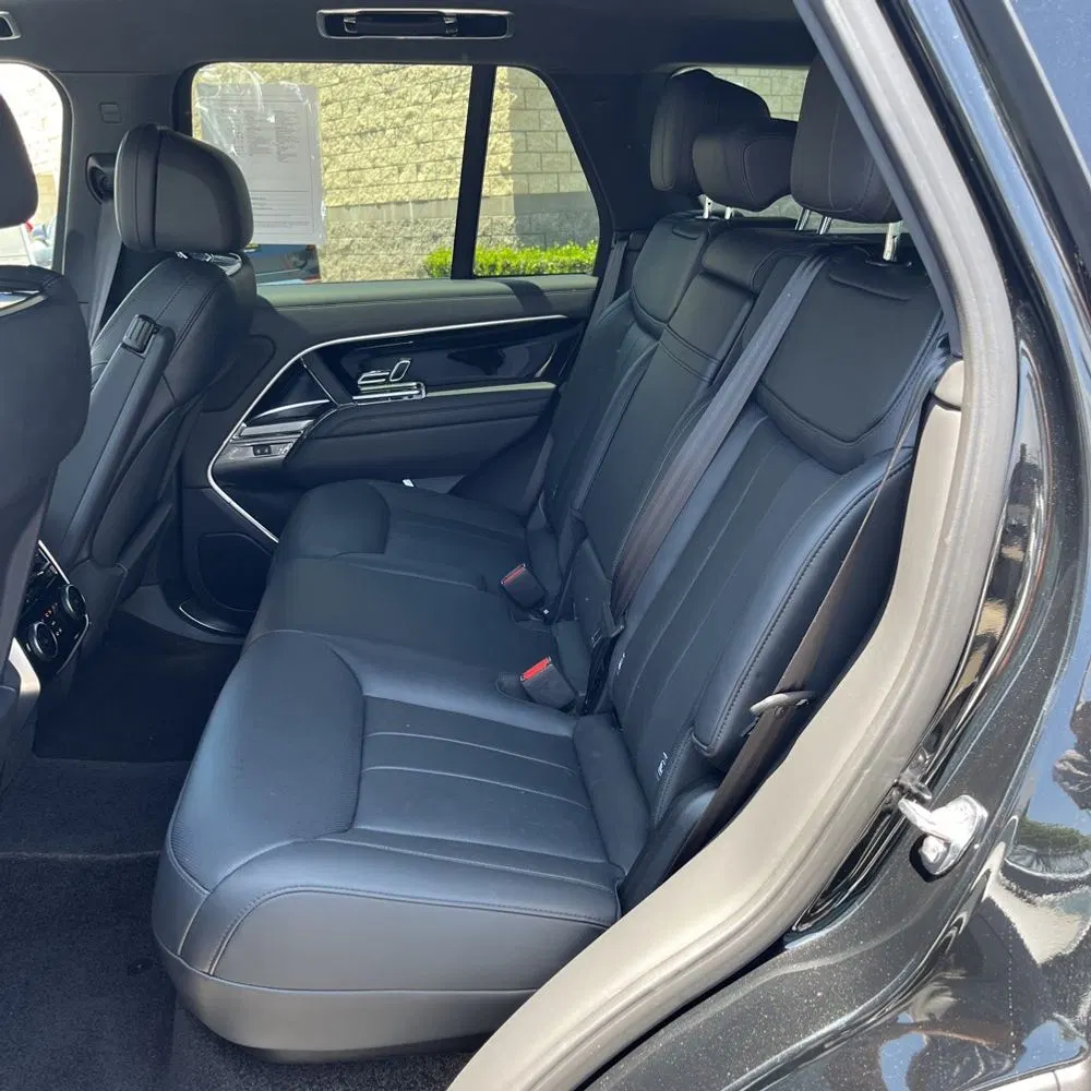 2023 Land Rover Range Rover P530 SE