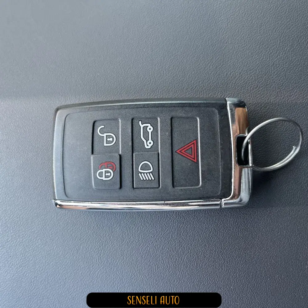 2023 Land Rover Range Rover P530 SE
