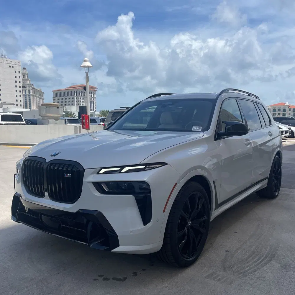 2025 BMW X7 M60i