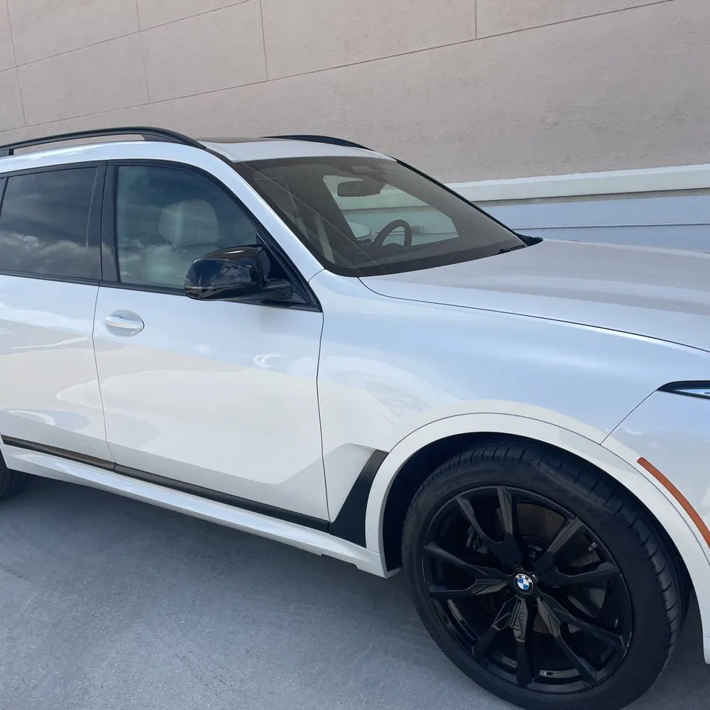 2025 BMW X7 M60i