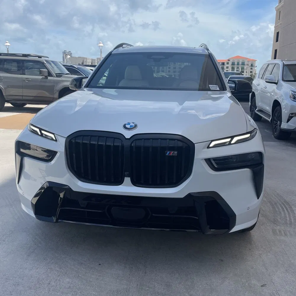 2025 BMW X7 M60i