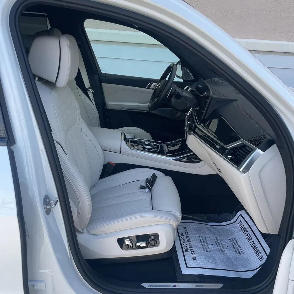 2025 BMW X7 M60i