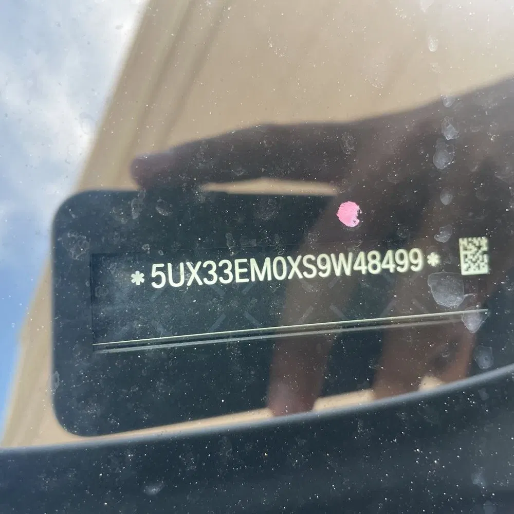 2025 BMW X7 M60i