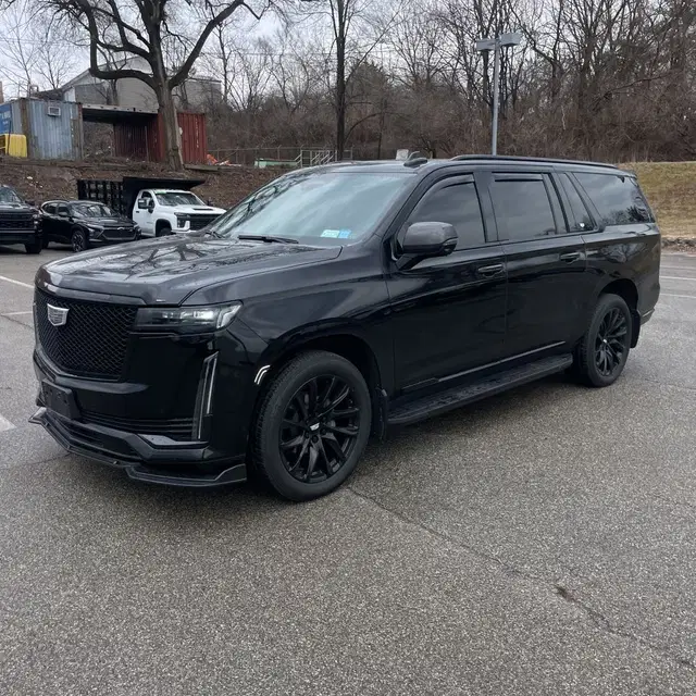 2022 Cadillac Escalade ESV Sport
