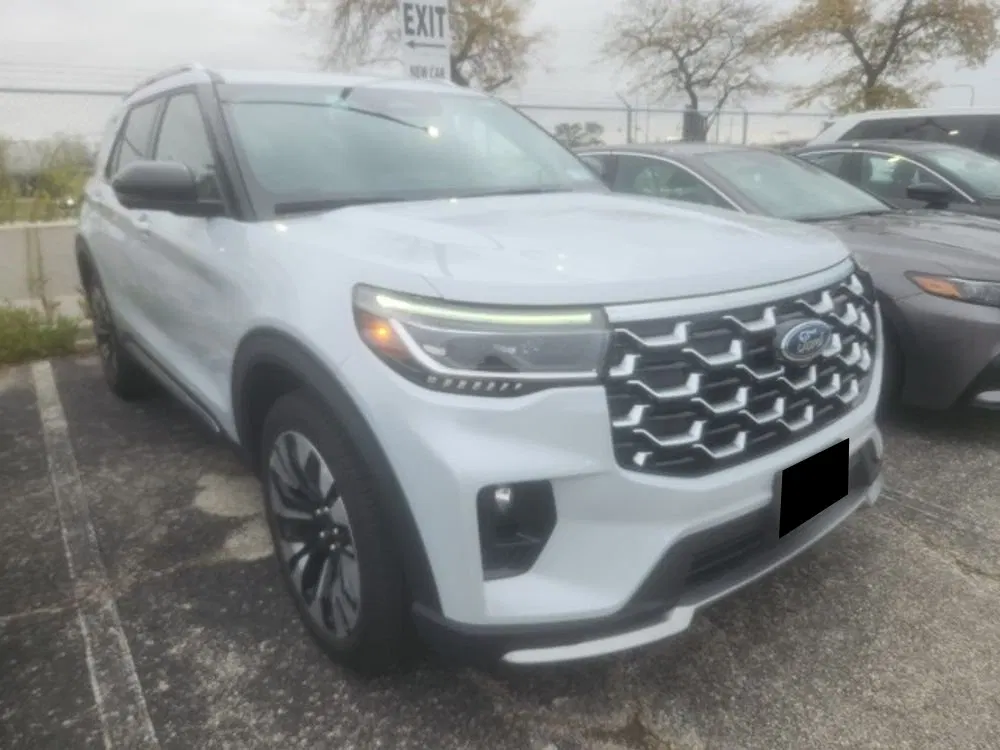 2025 Ford Explorer Platinum