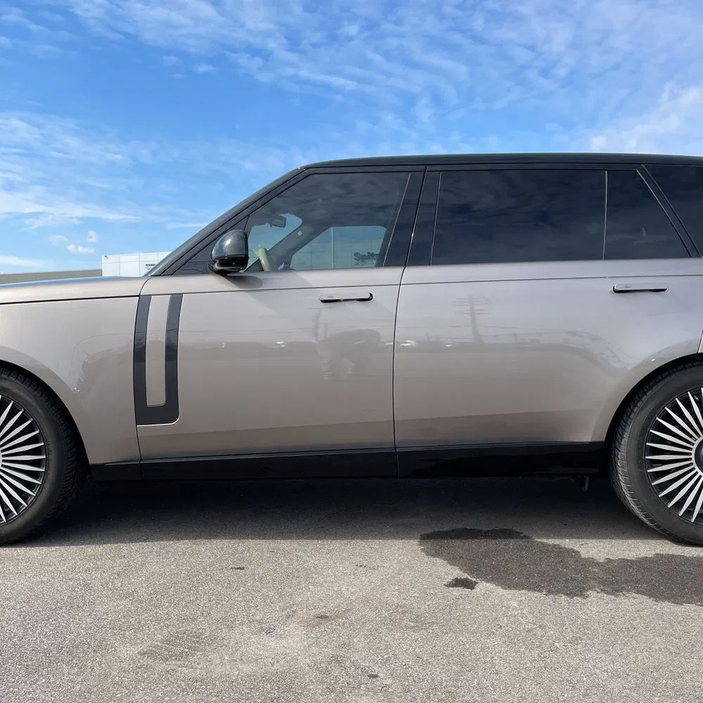 2023 Land Rover Range Rover P400 SE LWB