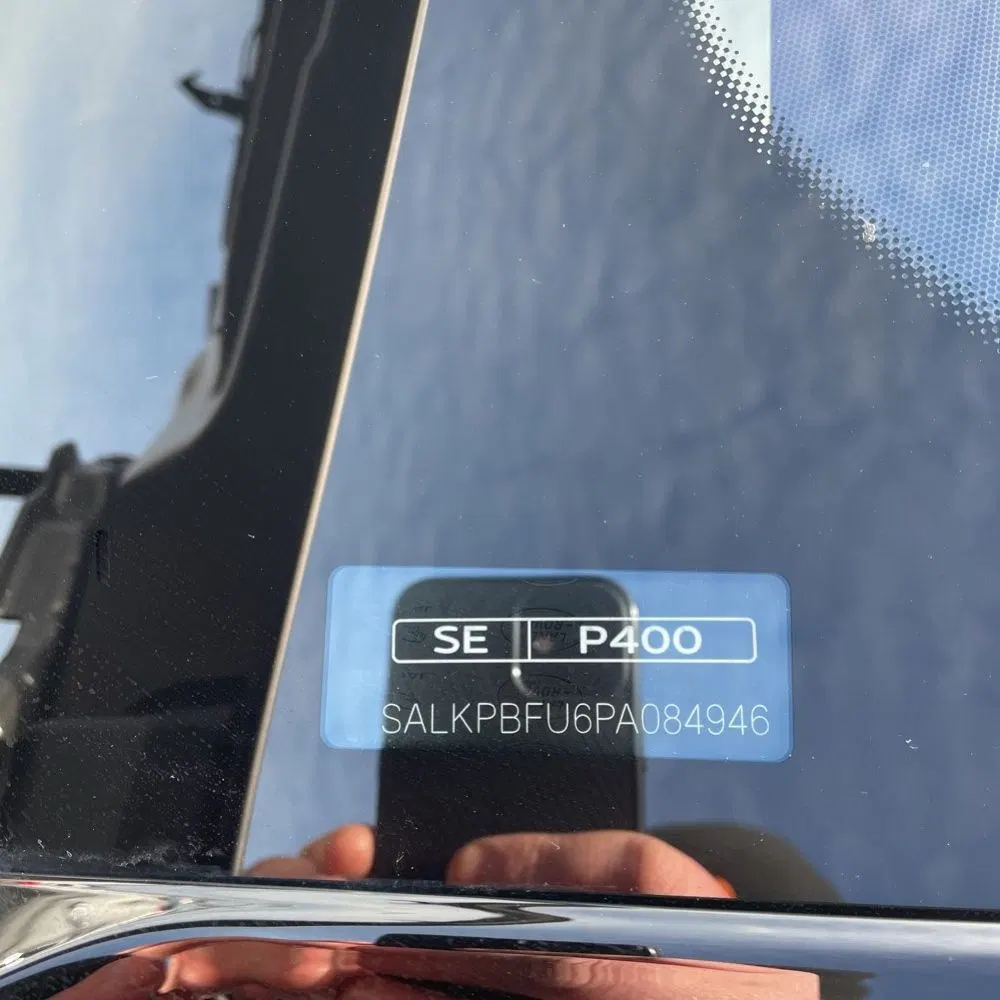 2023 Land Rover Range Rover P400 SE LWB