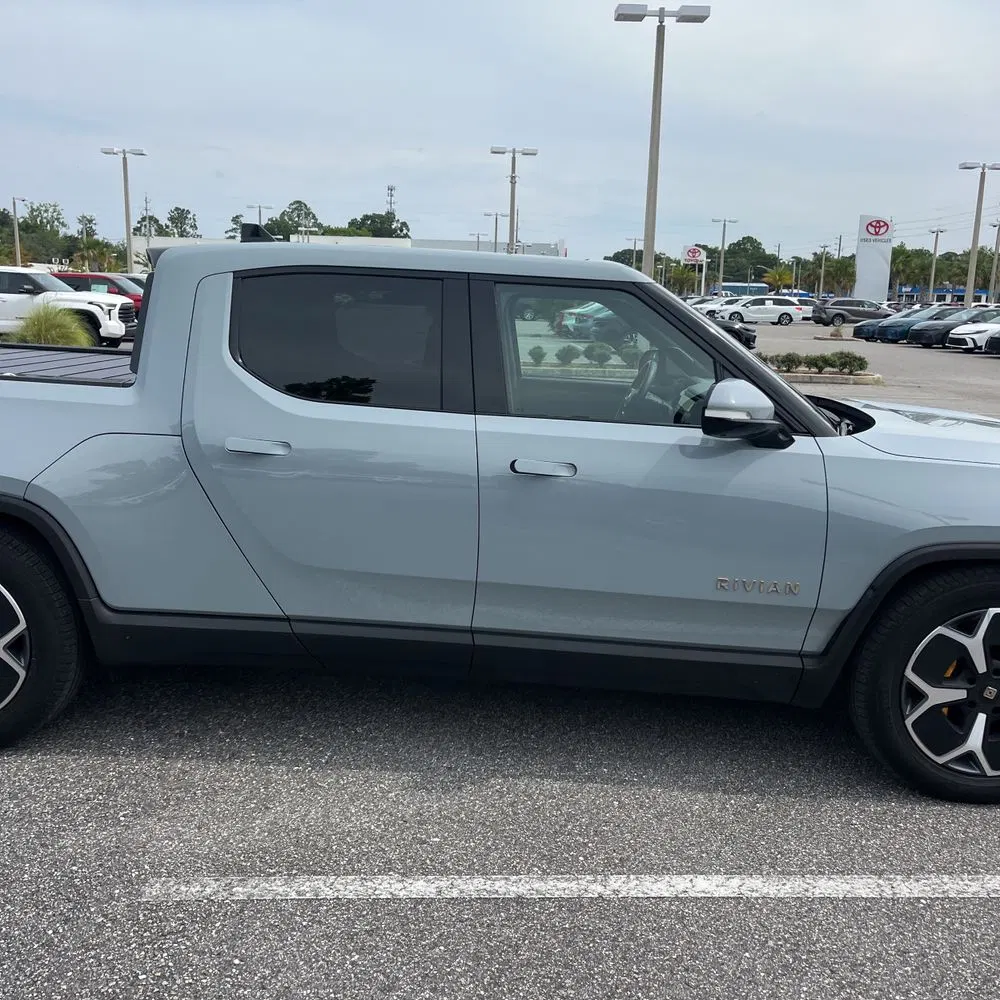 2022 Rivian R1T Adventure