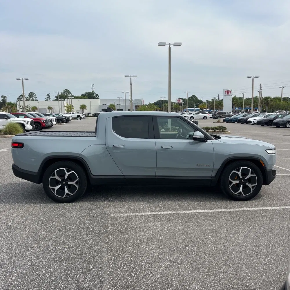 2022 Rivian R1T Adventure